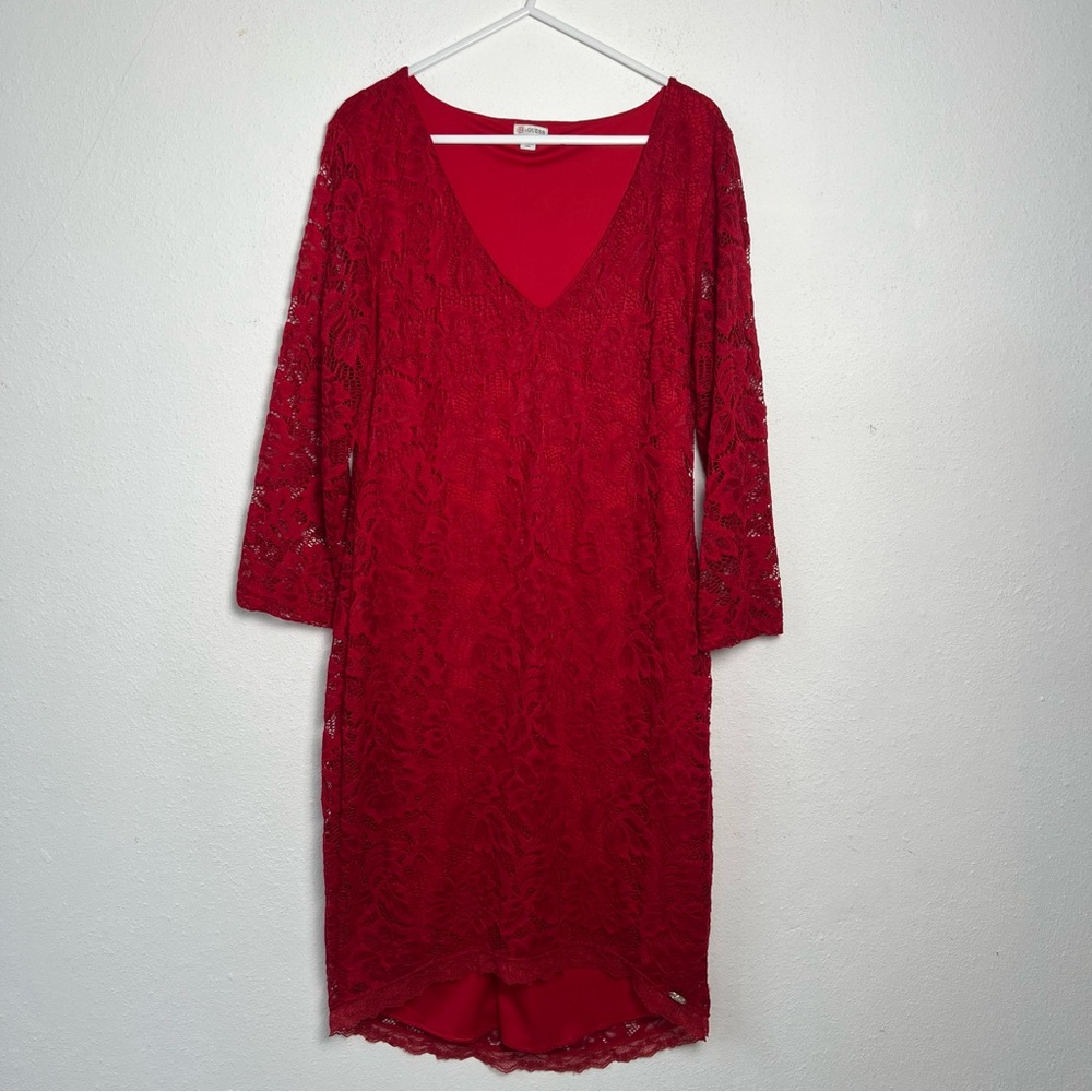Guess Women Lace Red Dress with Metallic Brand Tag ( Guess) V-Neck 3/4 Sleeves - Picture 3 of 15